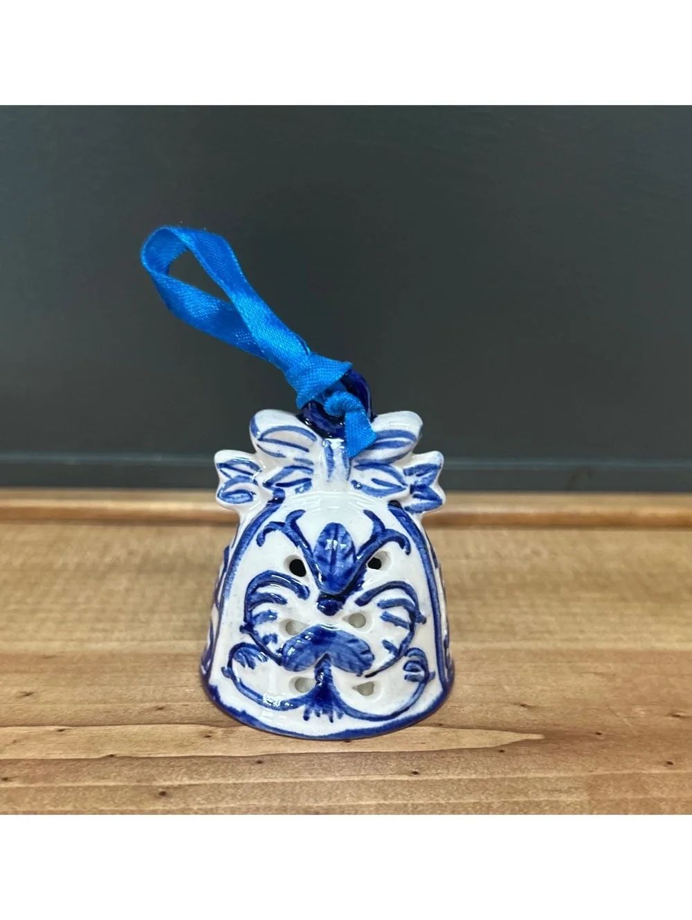 Delft Blue White Hand Painted Ceramic Bell Ornament Trinket Bow Cut-Out